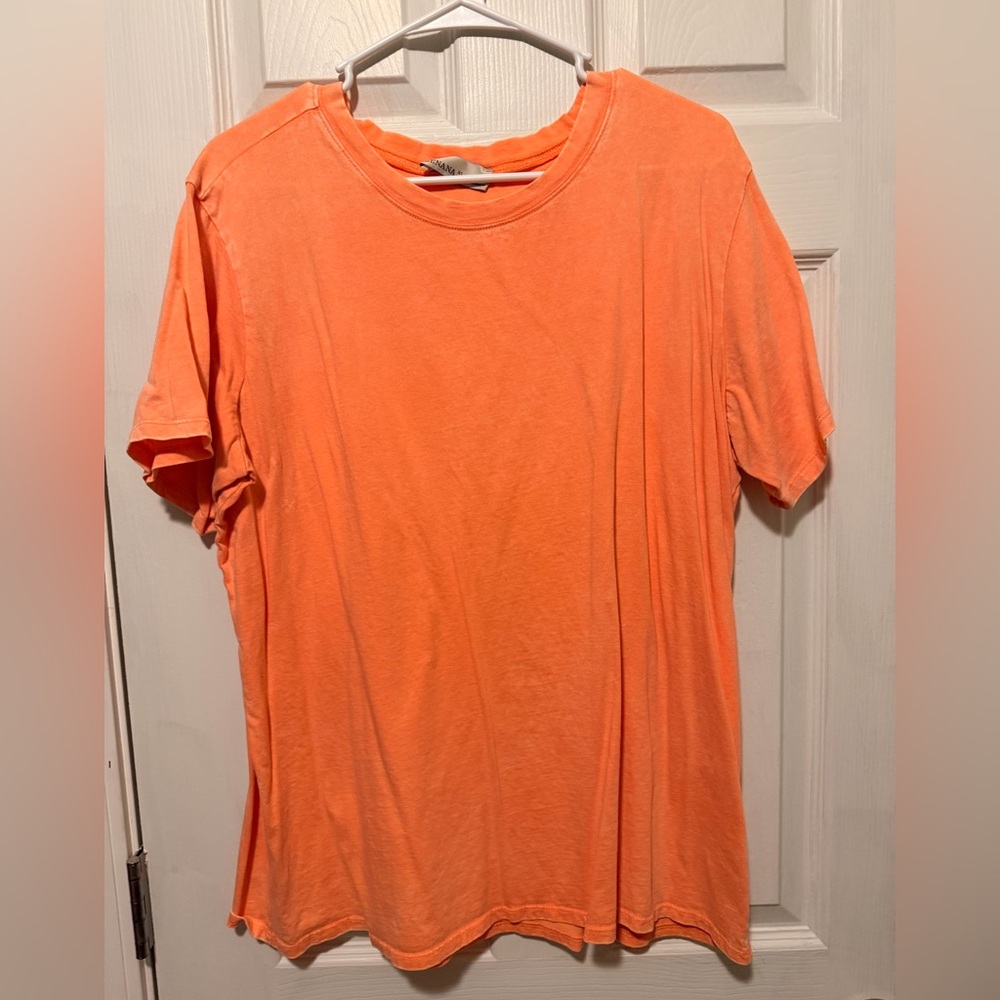 Zenana mineral washed tee. XL